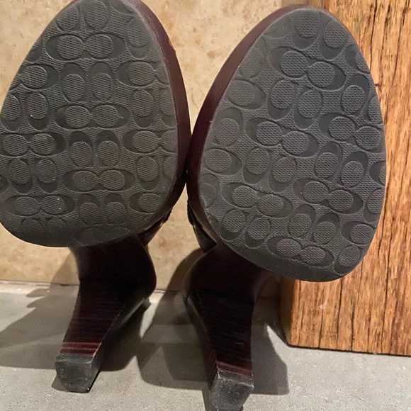 Coach Signature Pattern Mules with Brown Leather - Picture 7 of 7